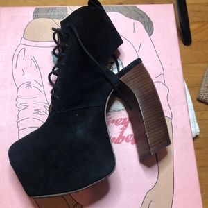 Jeffrey Campbell